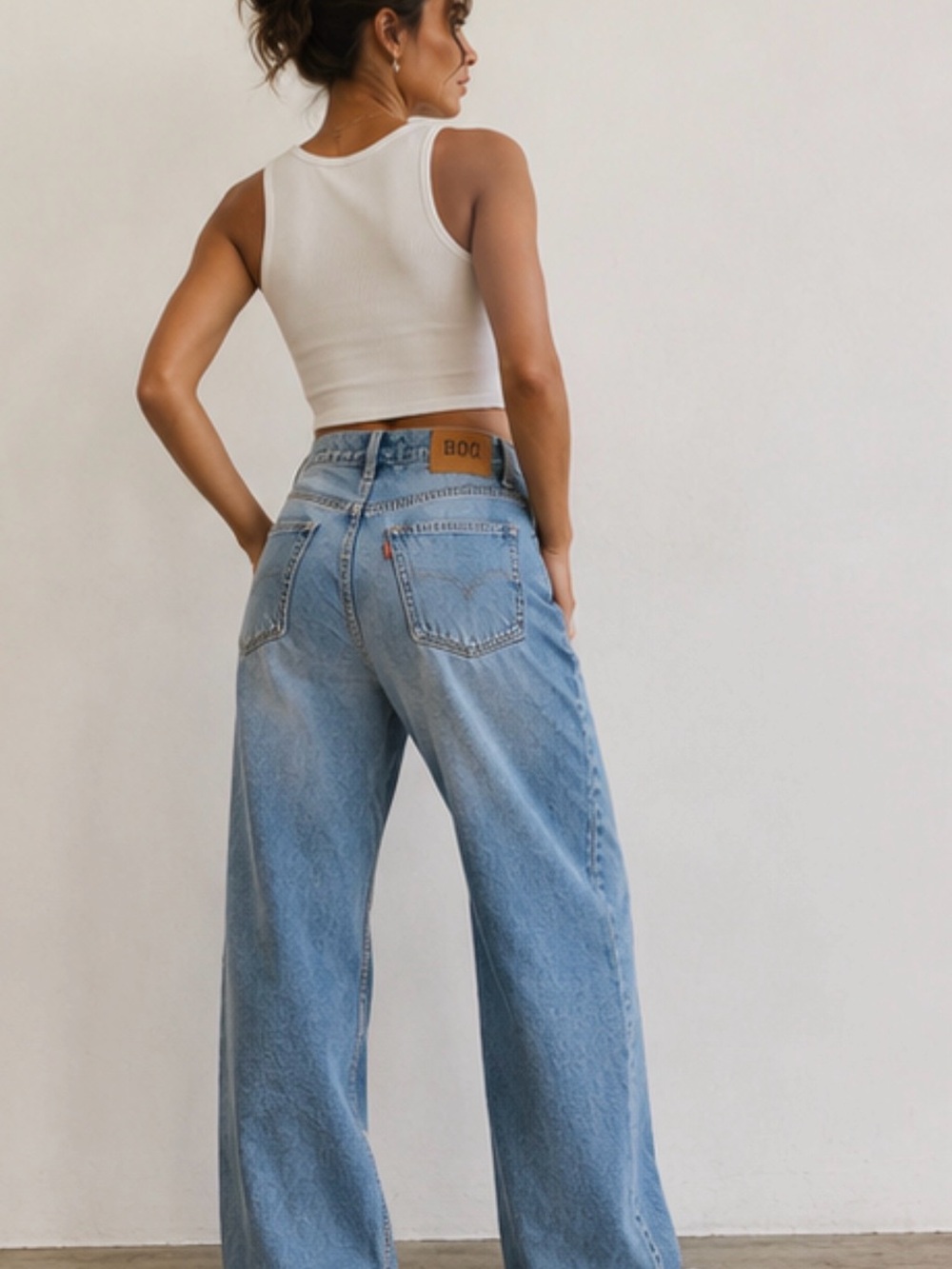 Urban Outfitters Medium Wash Boyfriend Jeans featuring a high-waisted design - Picture 4 of 7